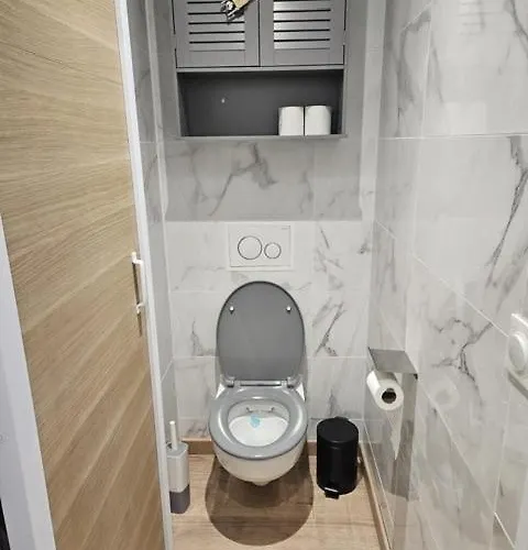Elegant Studio, 2-4 People, Wifi, Pool, Parking Μπιαρίτζ