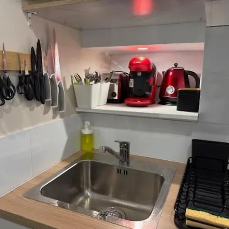 Elegant Studio, 2-4 People, Wifi, Pool, Parking Apartment Biarritz
