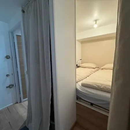 Elegant Studio, 2-4 People, Wifi, Pool, Parking Apartment Biarritz