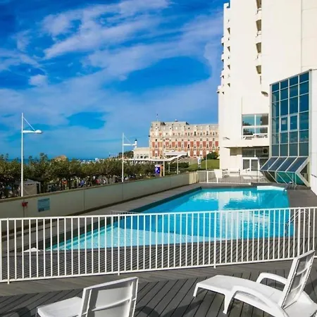 Apartman Elegant Studio, 2-4 People, Wifi, Pool, Parking Biarritz