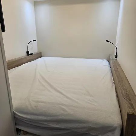 Elegant Studio, 2-4 People, Wifi, Pool, Parking Appartement Biarritz